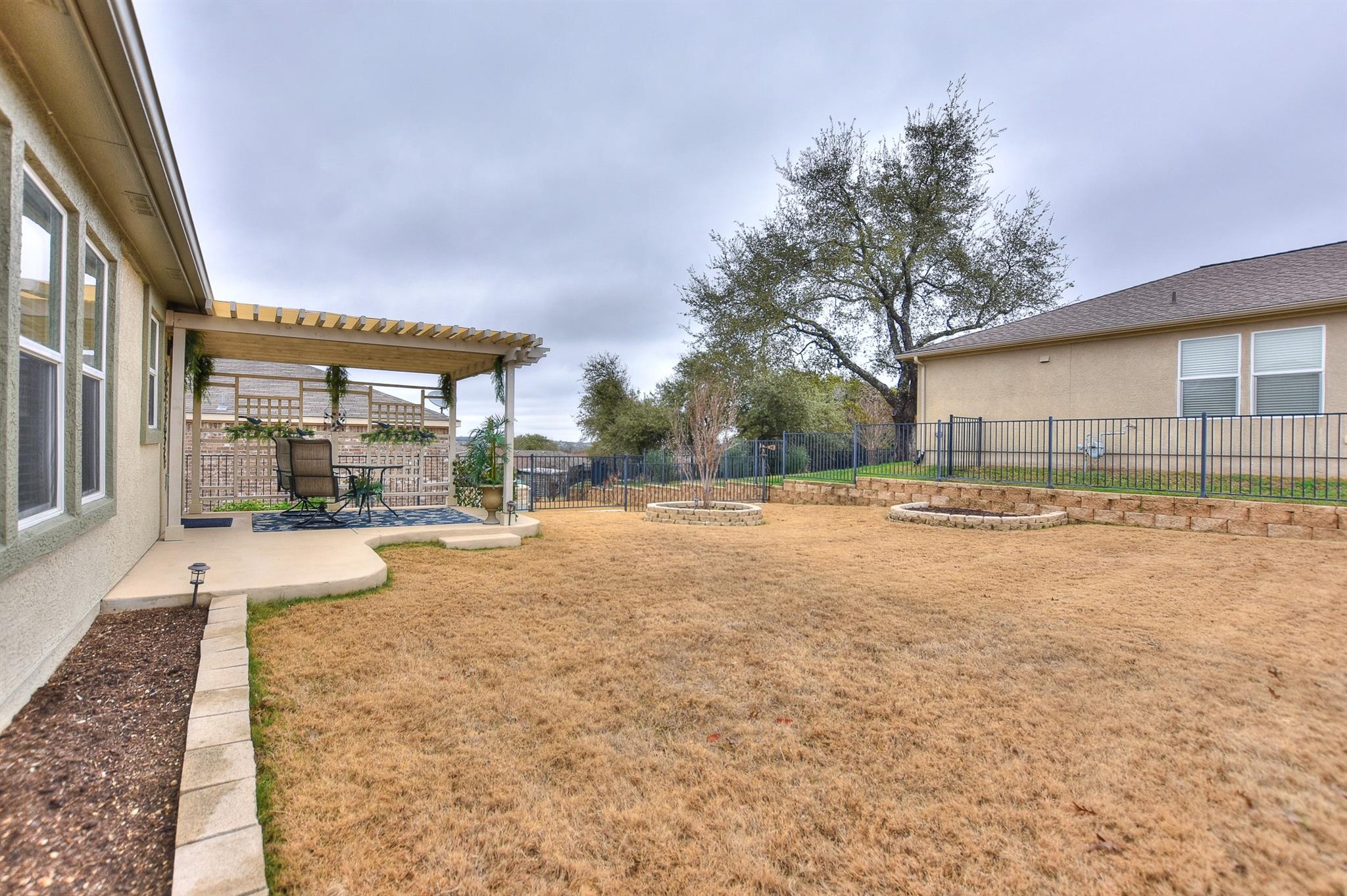 802 Salado Creek Ln Property Photo 25