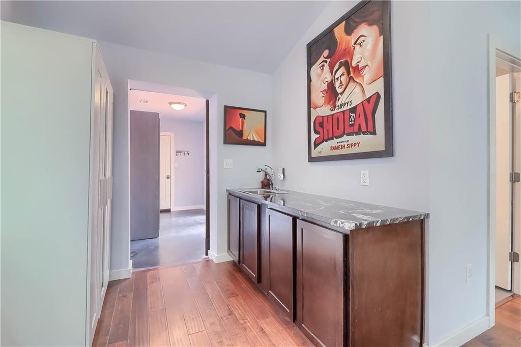 900 Capitol Ct Property Photo 18