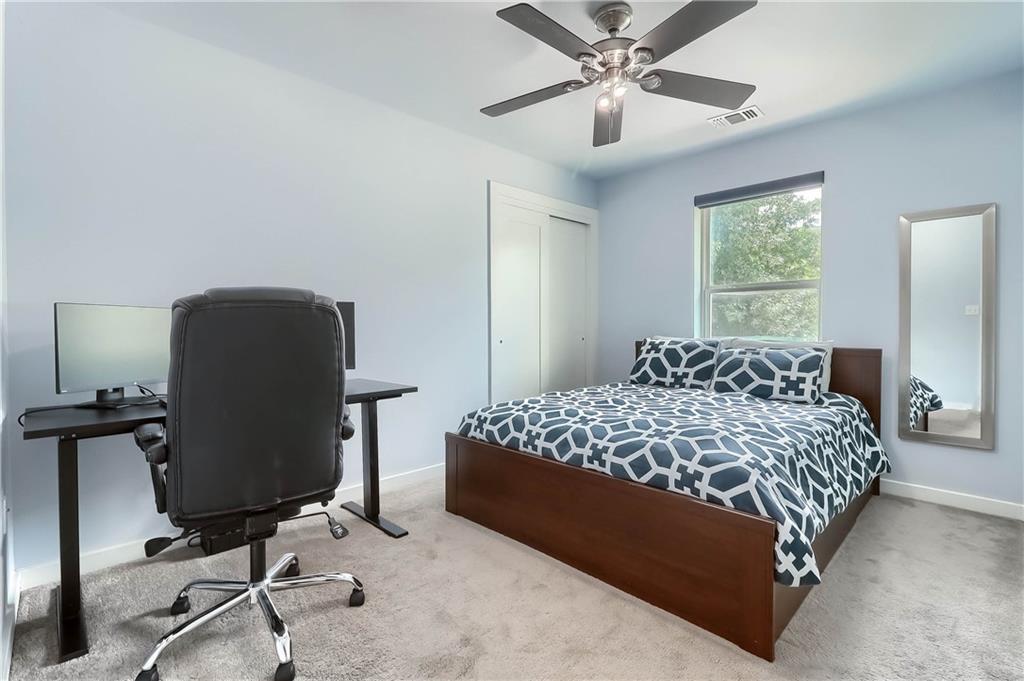 900 Capitol Ct Property Photo 33