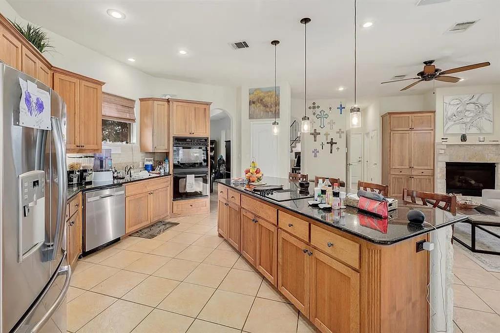 101 Cheerful Ct Property Photo 8