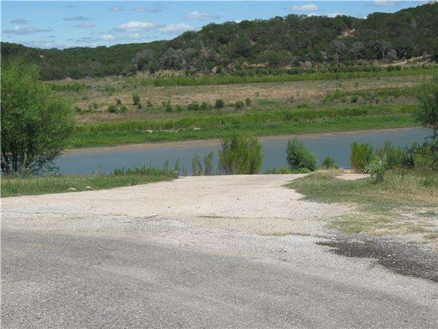 1746009 Property Photo 4
