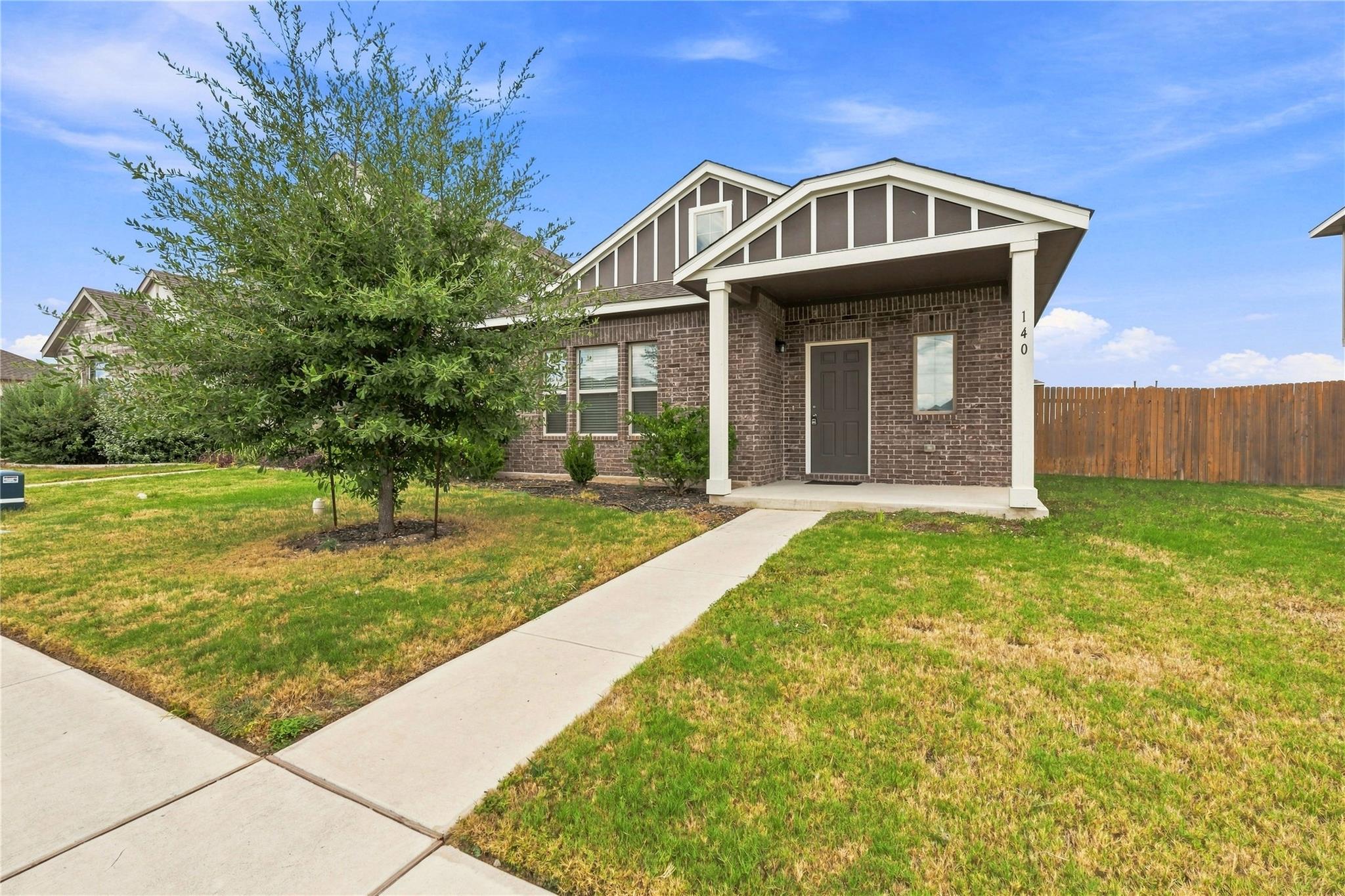 140 Pentro Path Property Photo 2