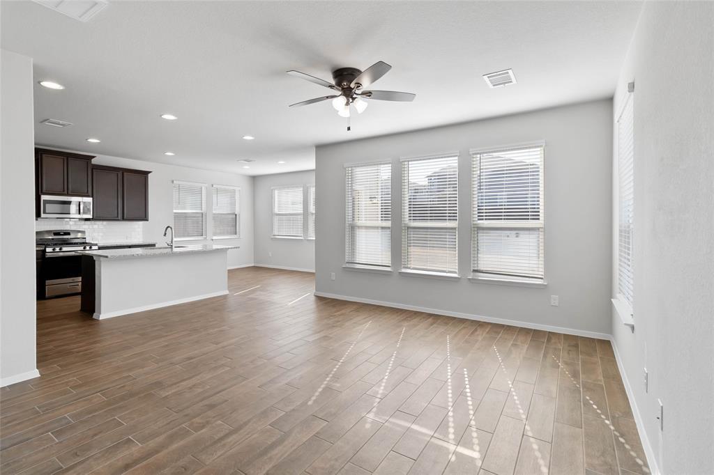 5613 Respinto Dr Property Photo 10