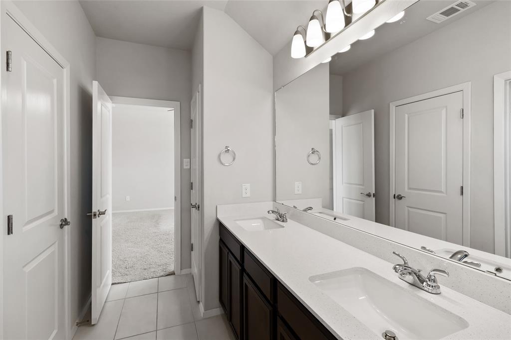5613 Respinto Dr Property Photo 11