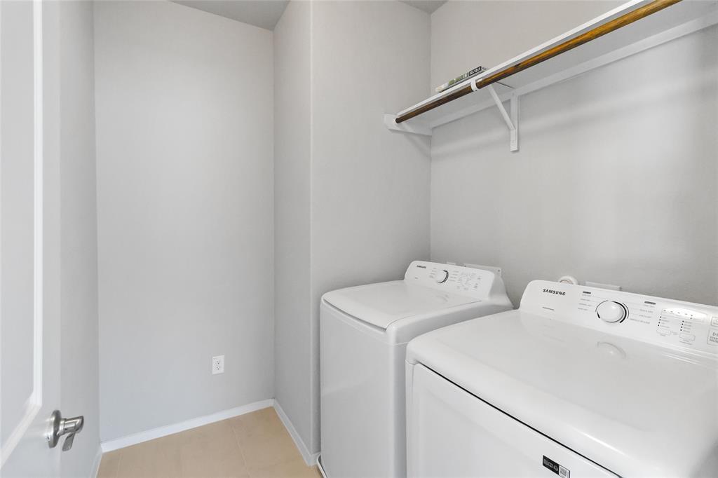 5613 Respinto Dr Property Photo 16