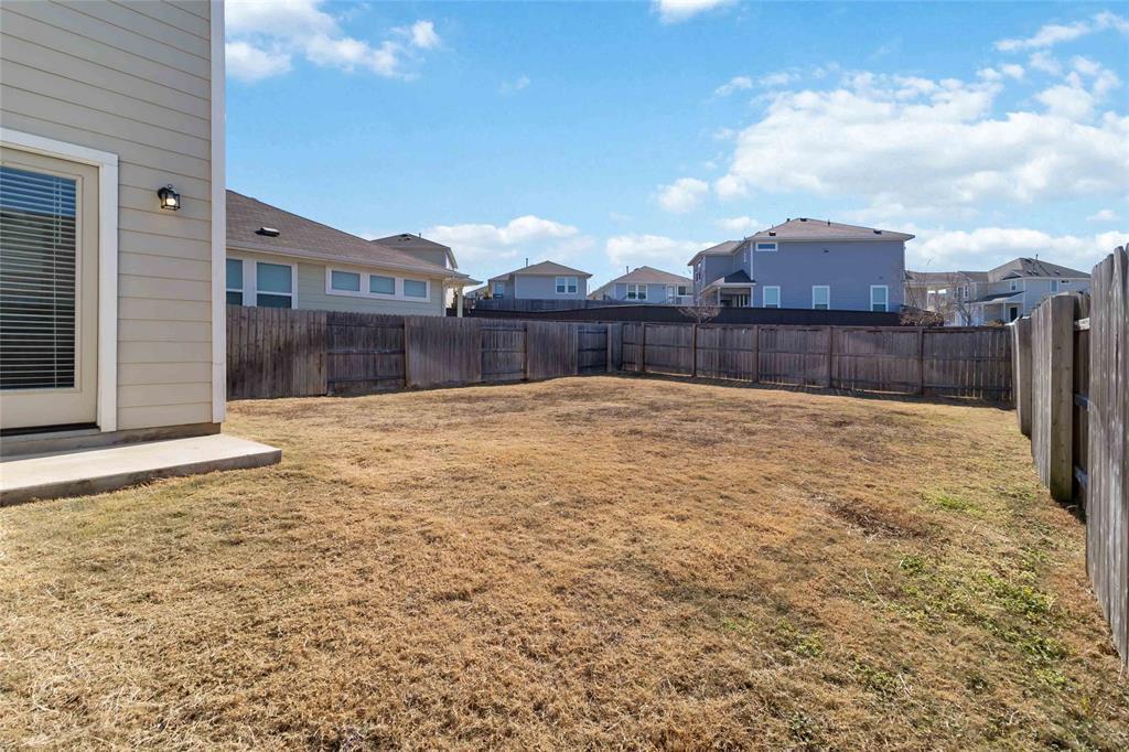 5613 Respinto Dr Property Photo 17