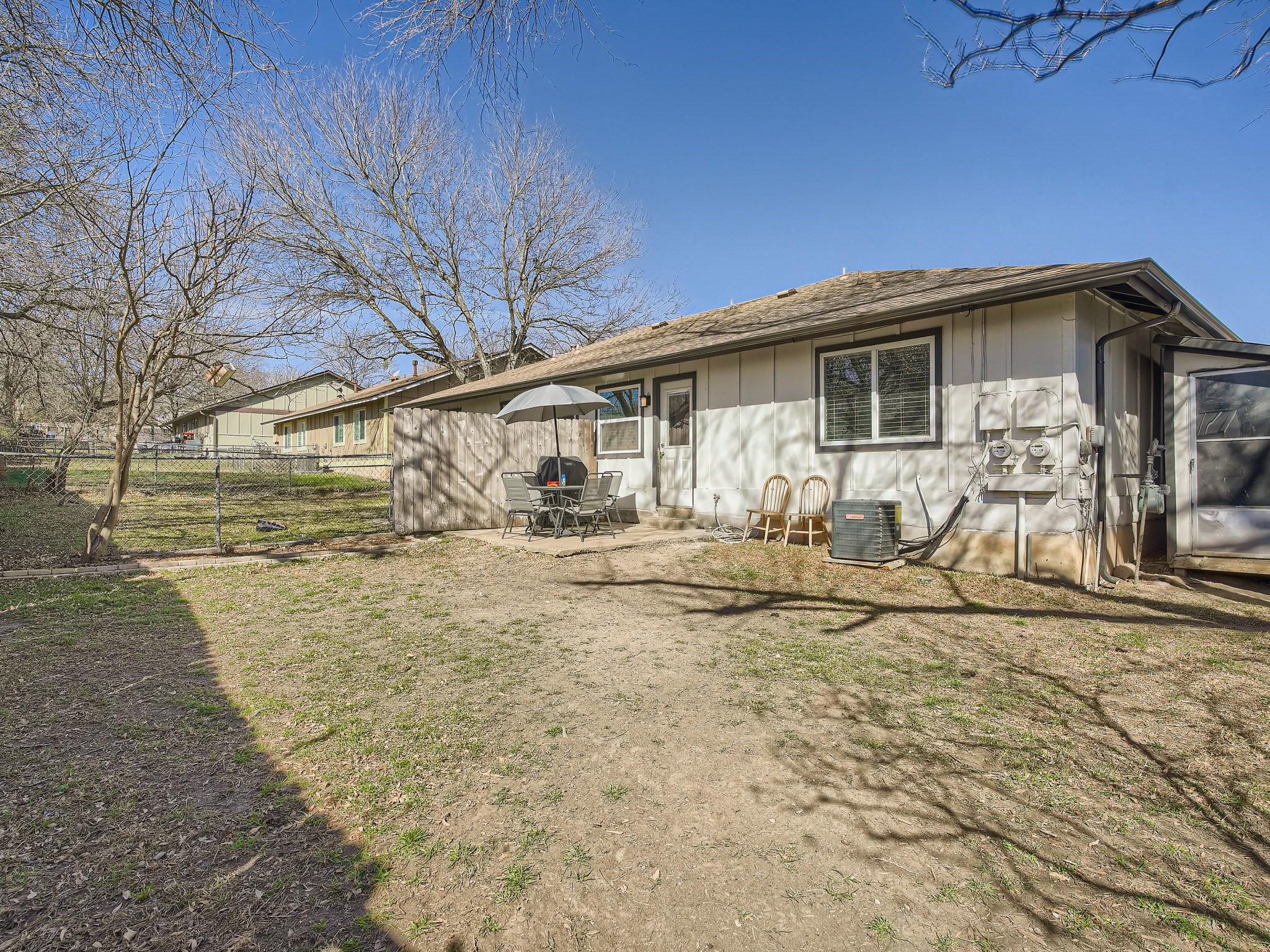 109 Meteor Dr A Property Photo 24
