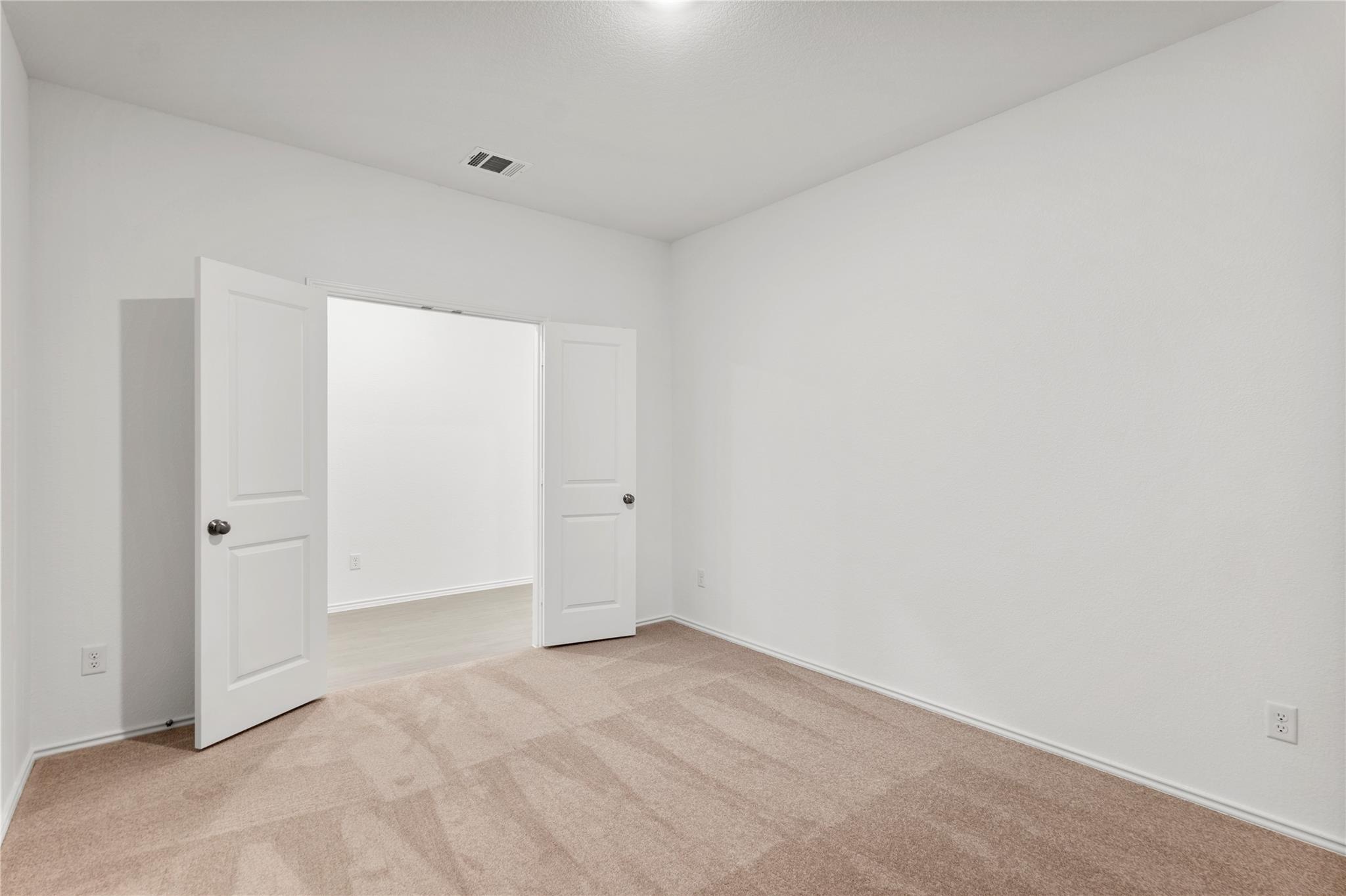 161 Keefer None Property Photo 16