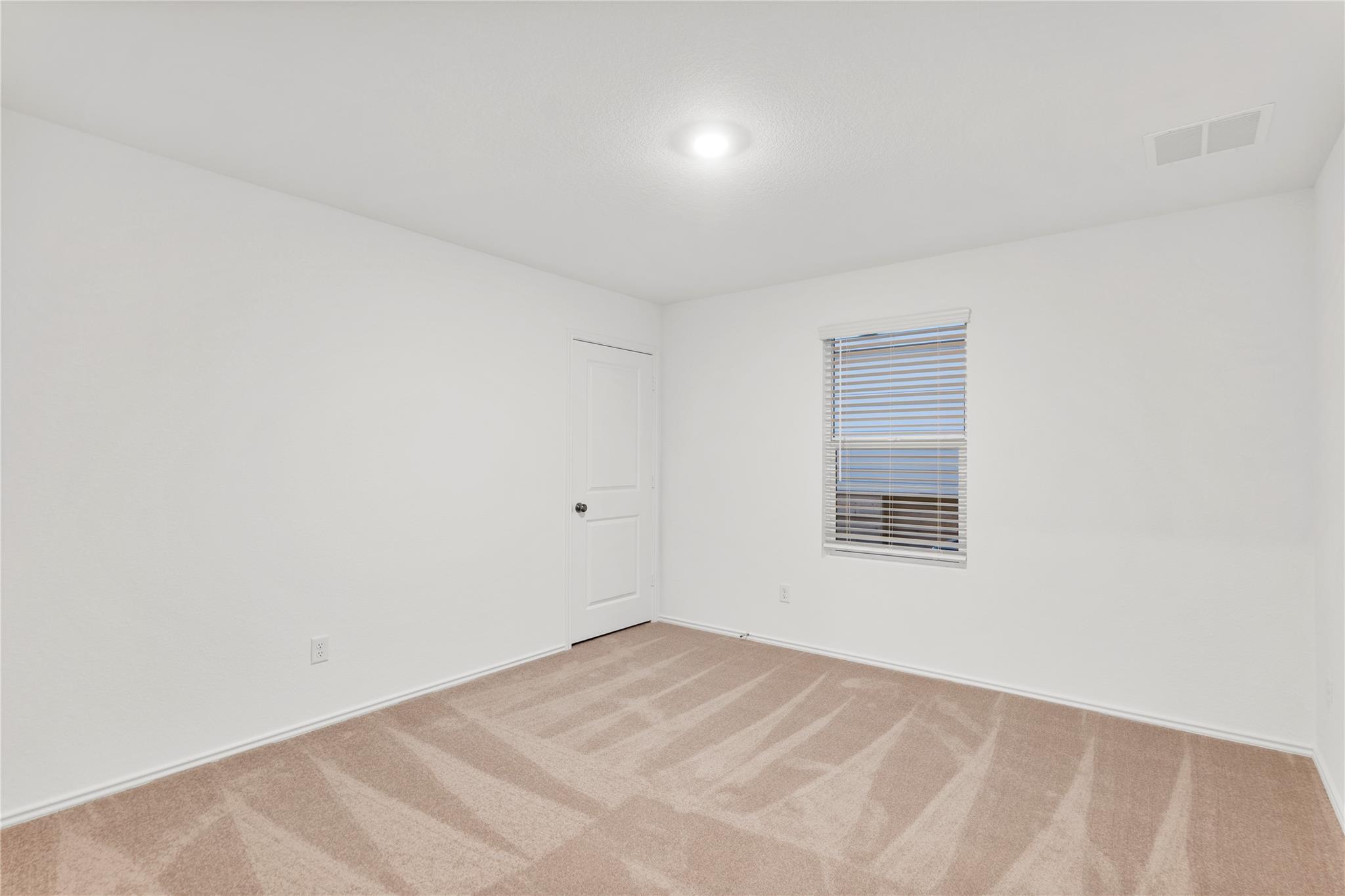 161 Keefer None Property Photo 17