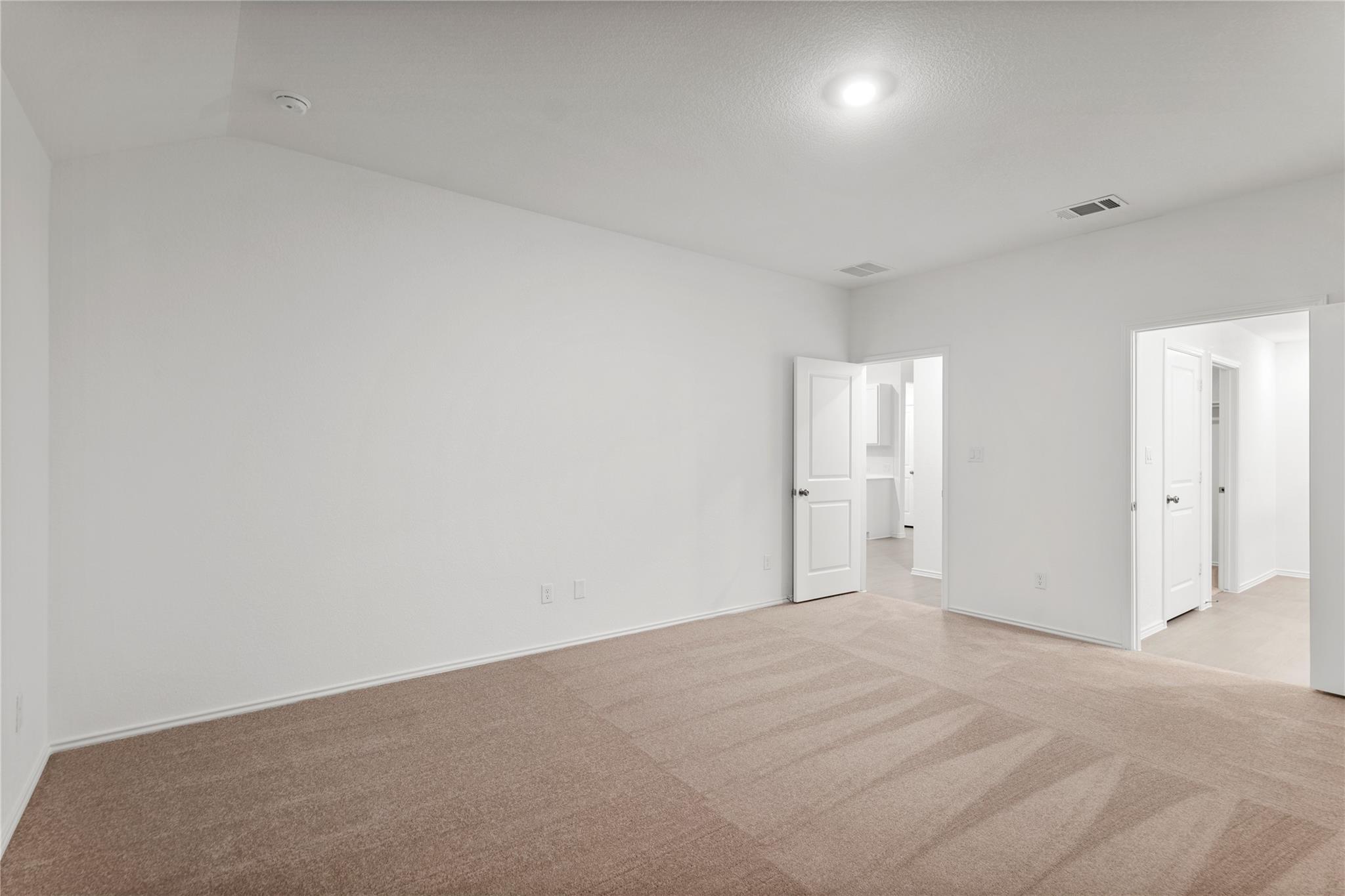 161 Keefer None Property Photo 26