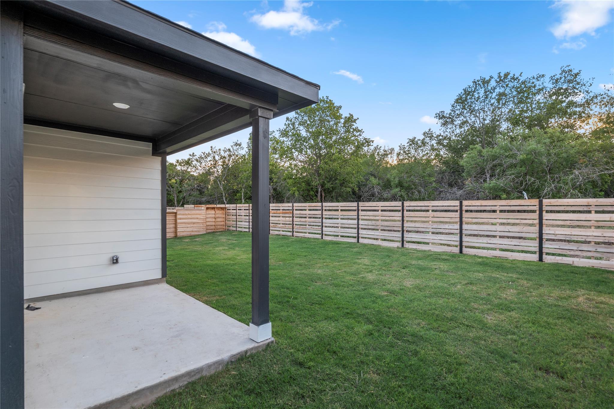 161 Keefer None Property Photo 31