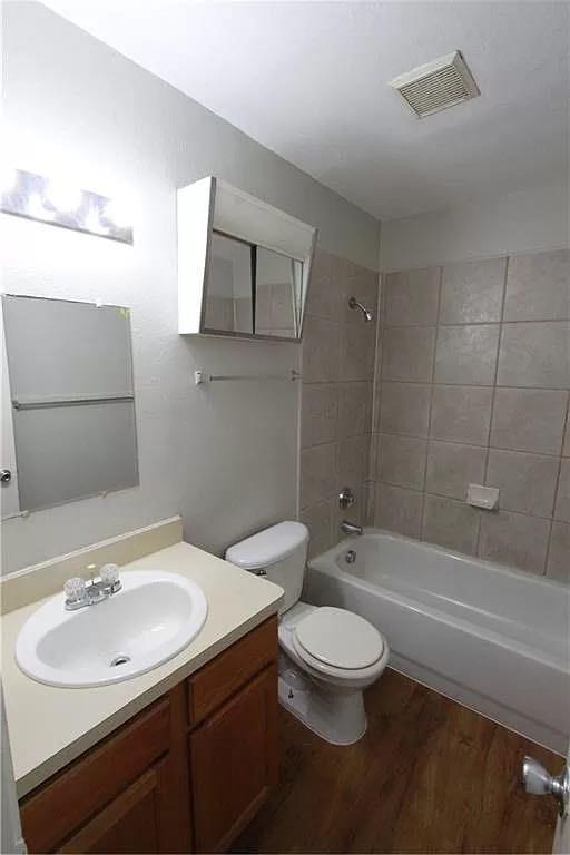 7206 Twin Crest Dr #102 Property Photo 6