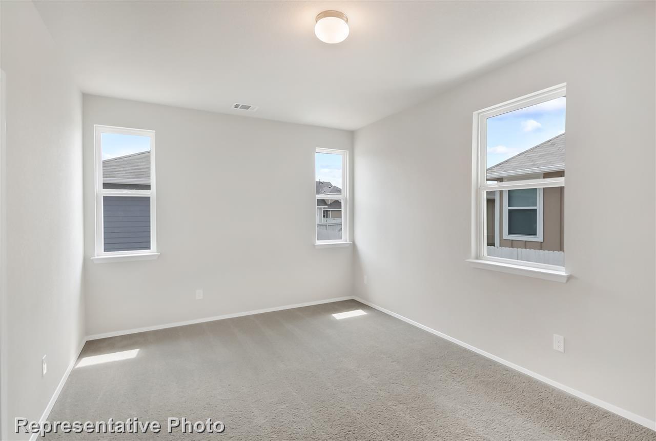 133 Keltic Dr Property Photo 12