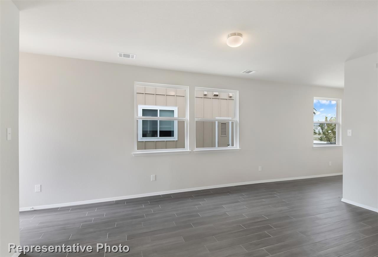 133 Keltic Dr Property Photo 18