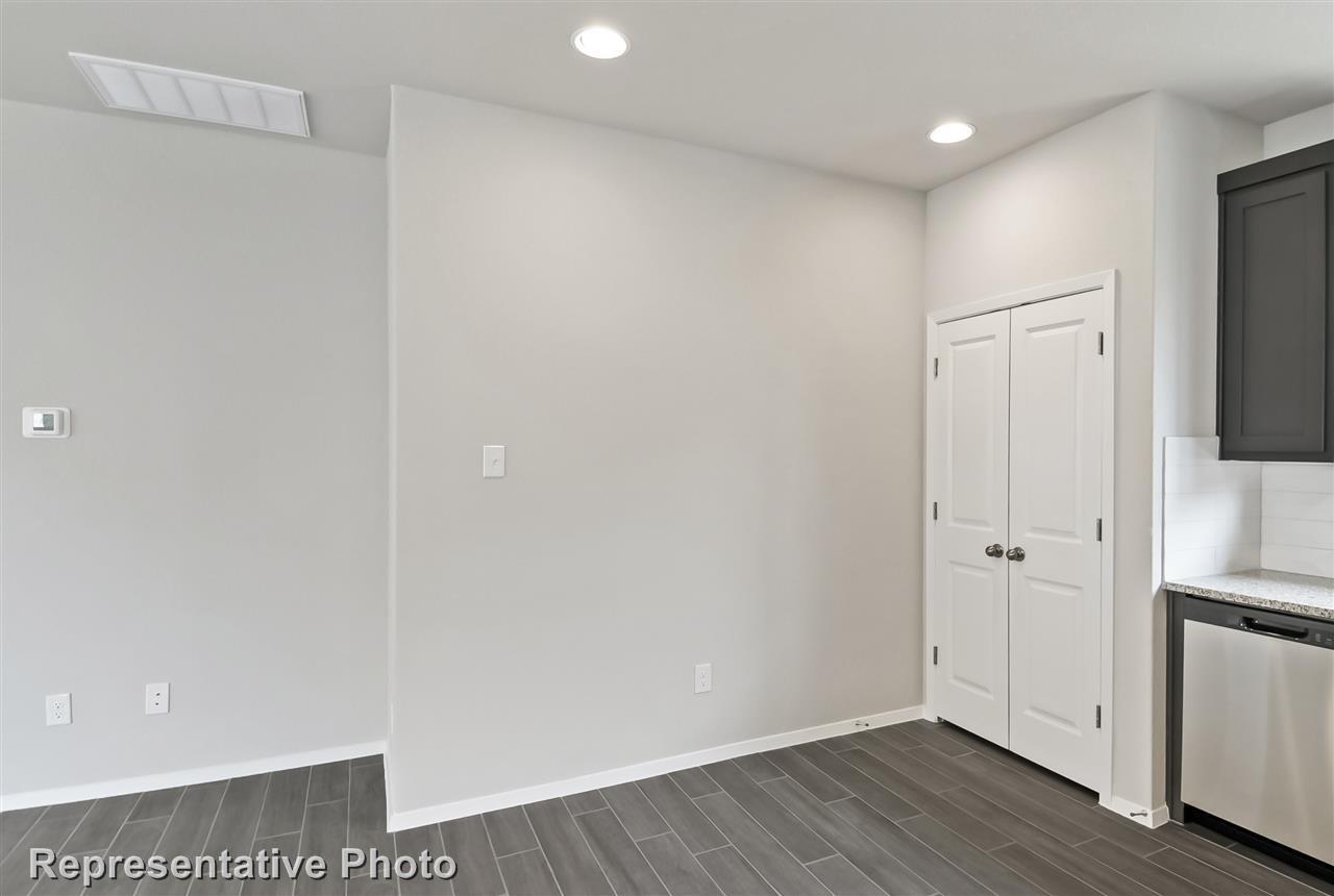 133 Keltic Dr Property Photo 21