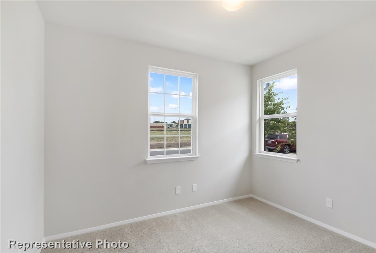 133 Keltic Dr Property Photo 23