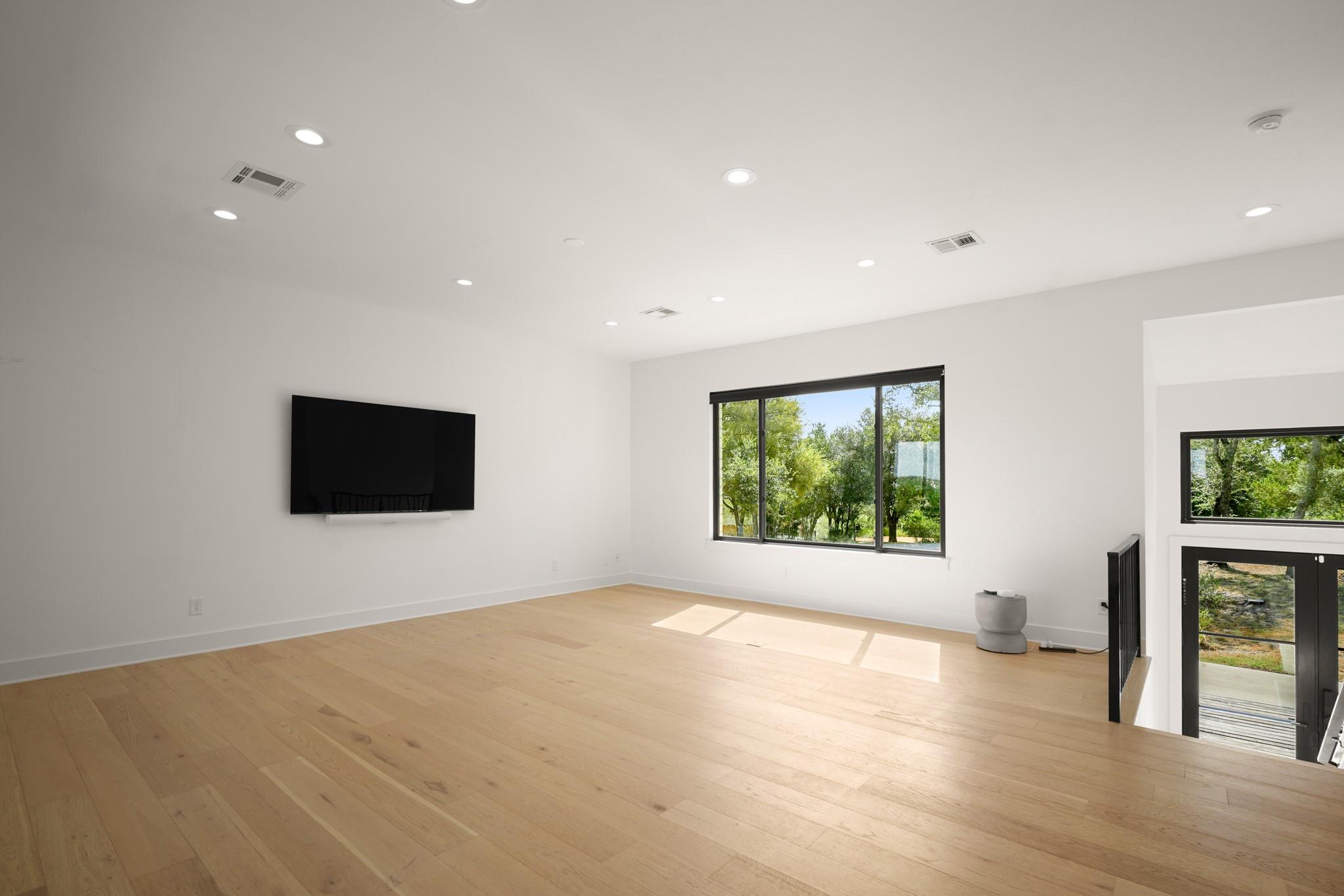 1703 Yaupon Valley Rd Property Photo 8