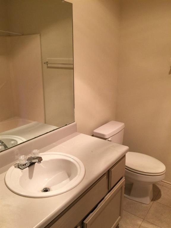 607 Luther Dr #b Property Photo 7