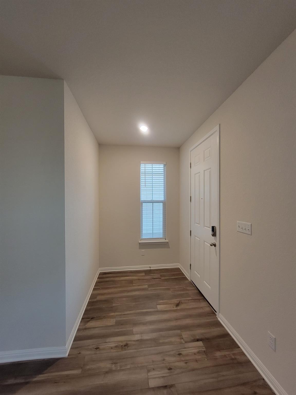 138 Sawtooth Mountain Way Property Photo 12