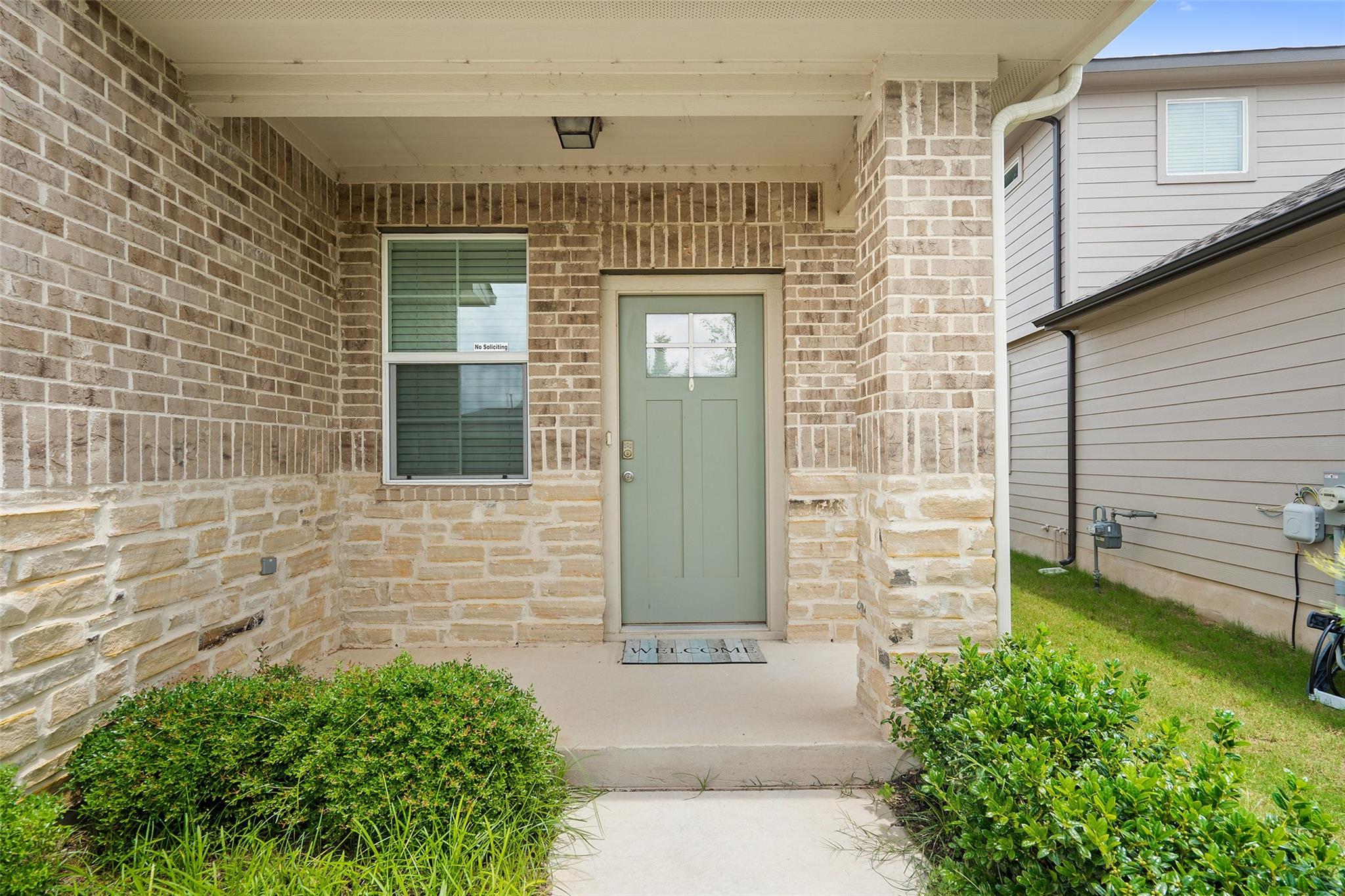 610 Roaring Fork Ln Property Photo 3