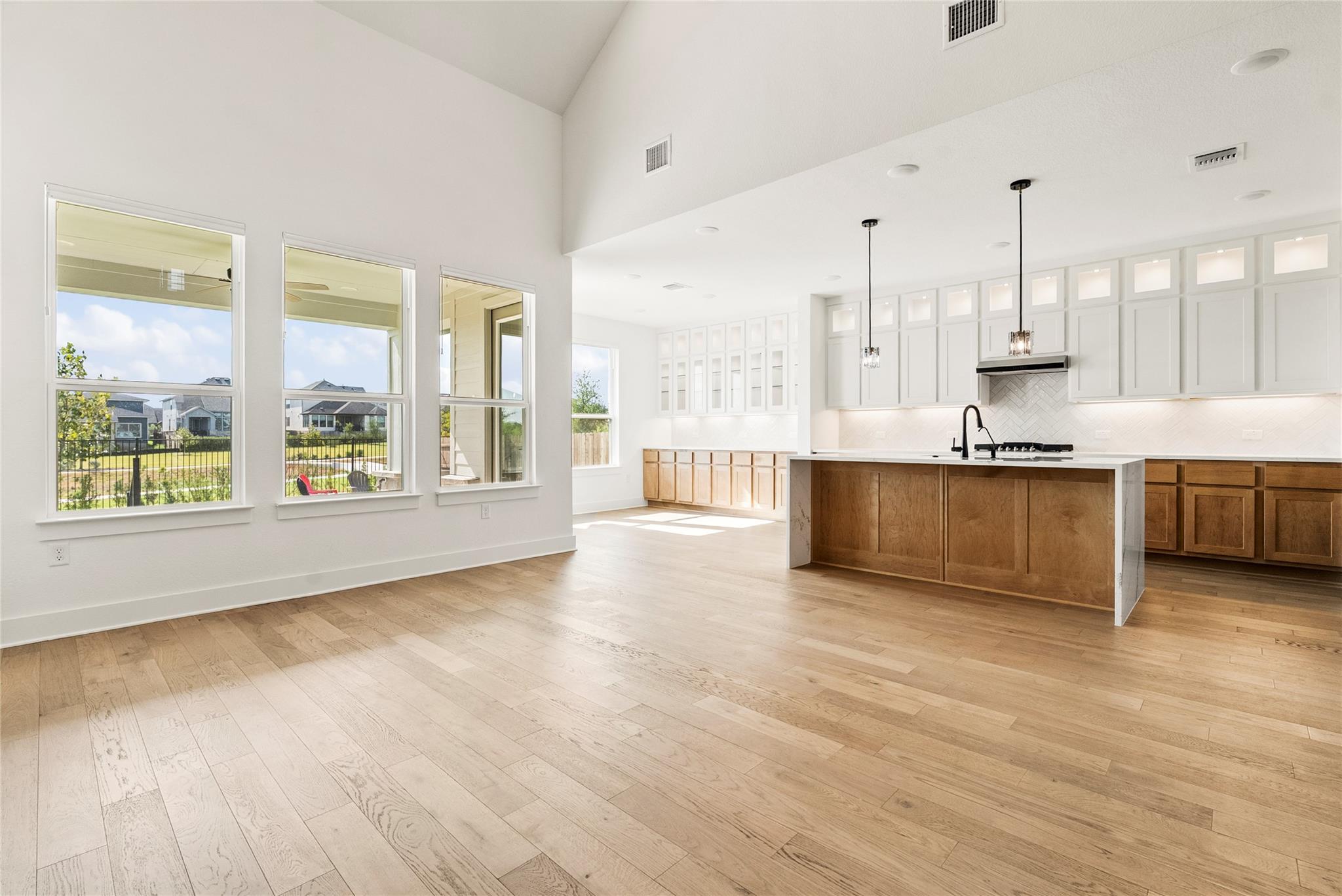 8613 Aracari Cv Property Photo 2