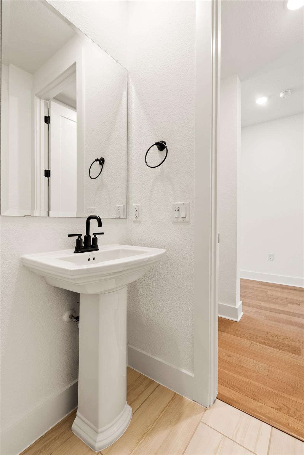 8613 Aracari Cv Property Photo 29