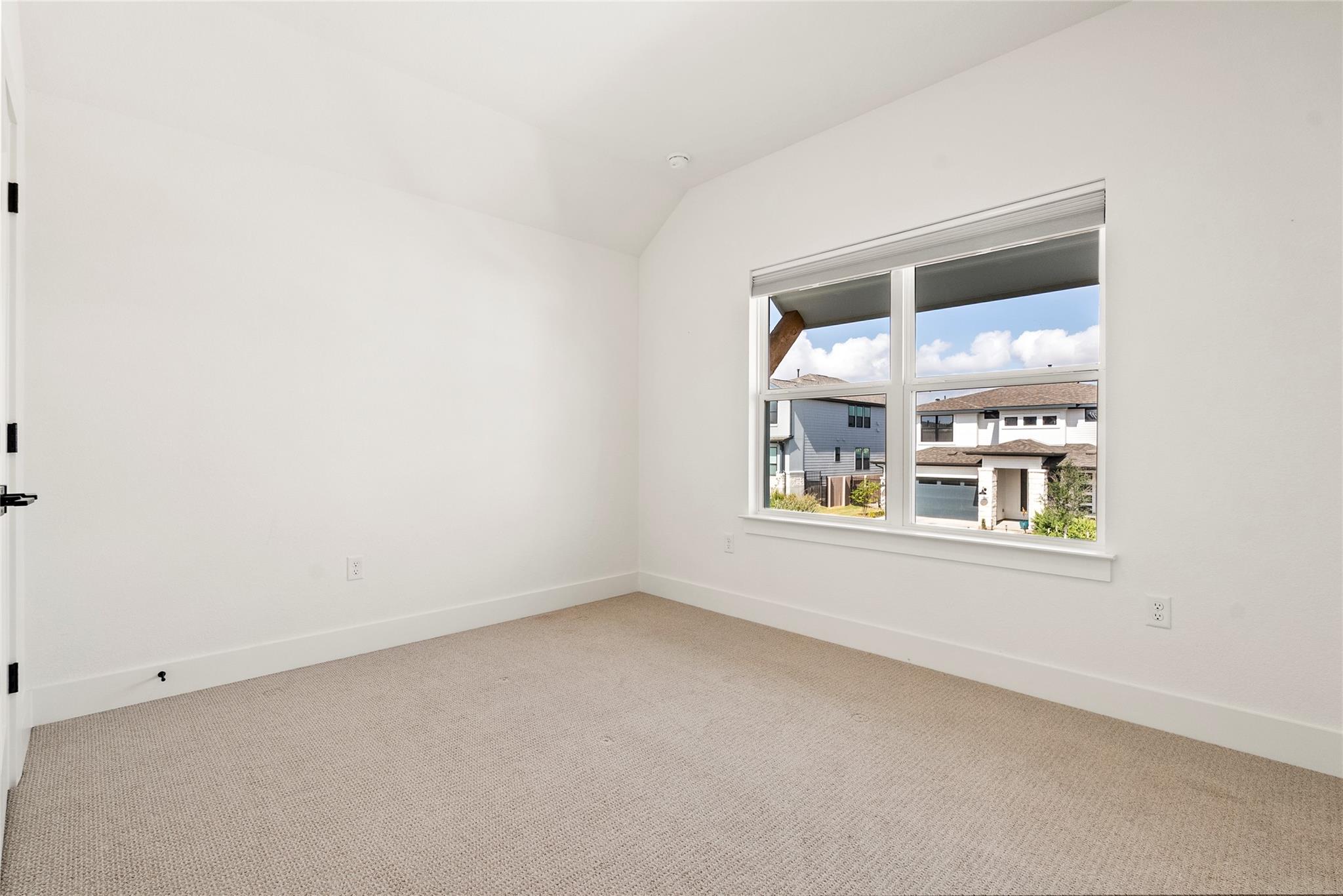 8613 Aracari Cv Property Photo 31