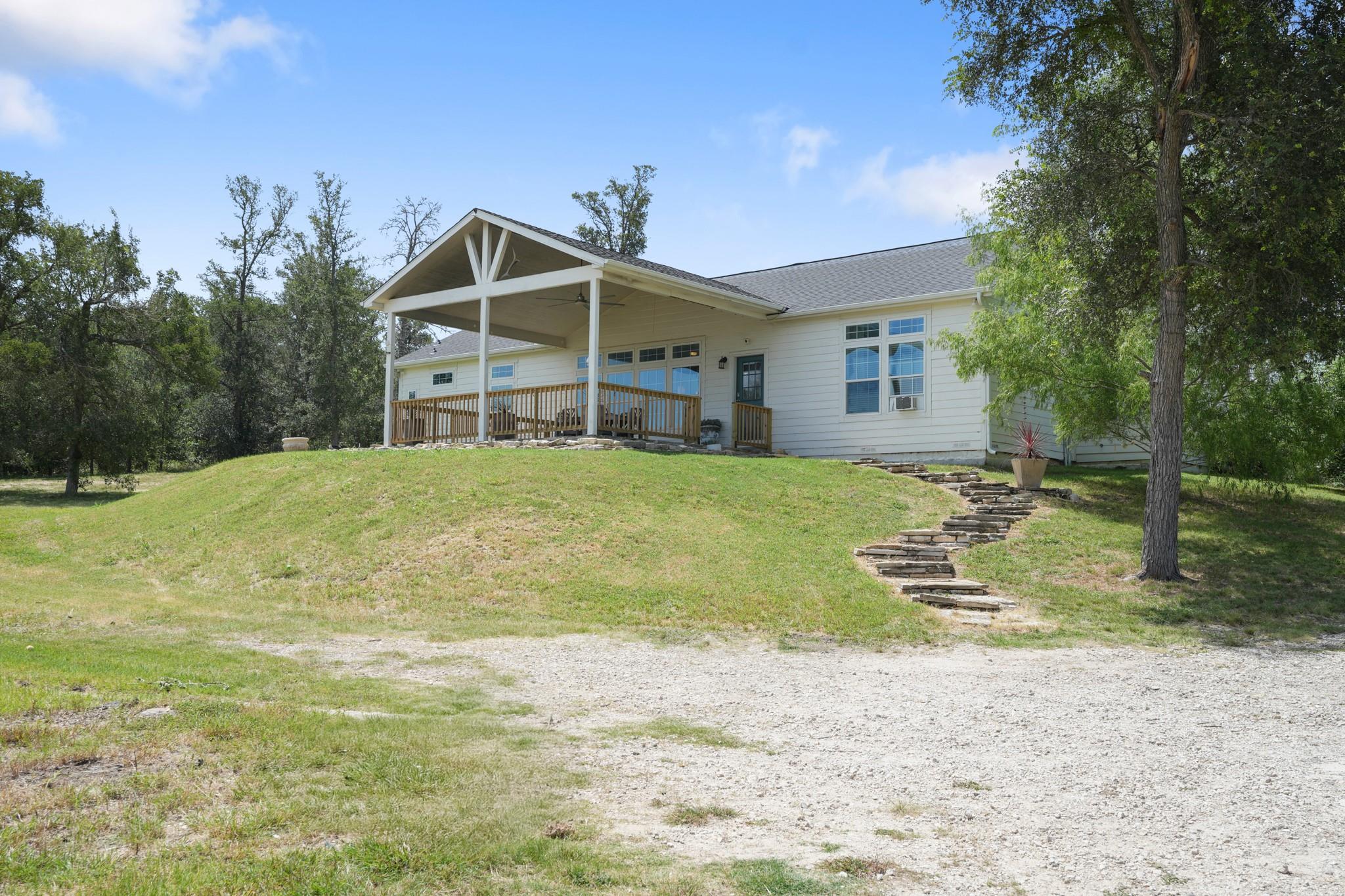 15701 Forest Glen Cv Property Photo 1