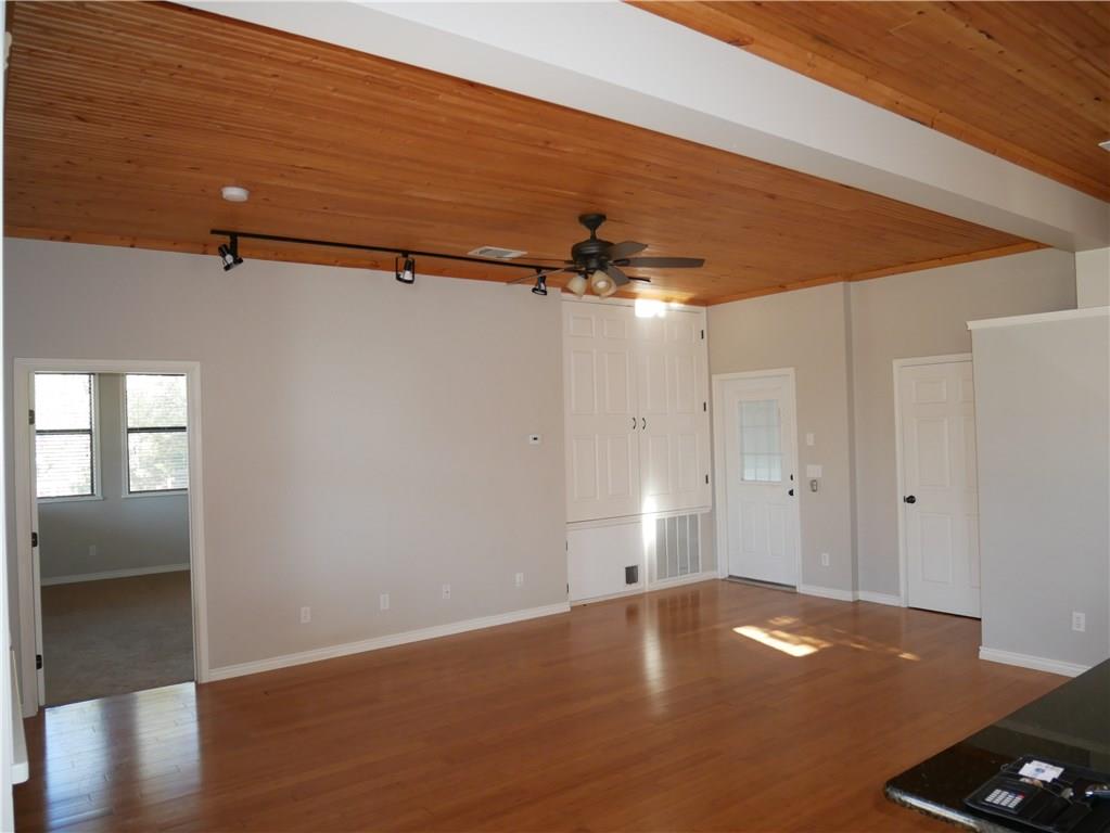 16216 Stewart Rd #b Property Photo 2