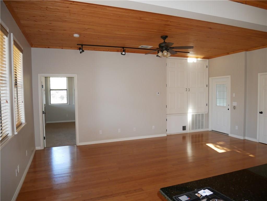 16216 Stewart Rd #b Property Photo 3