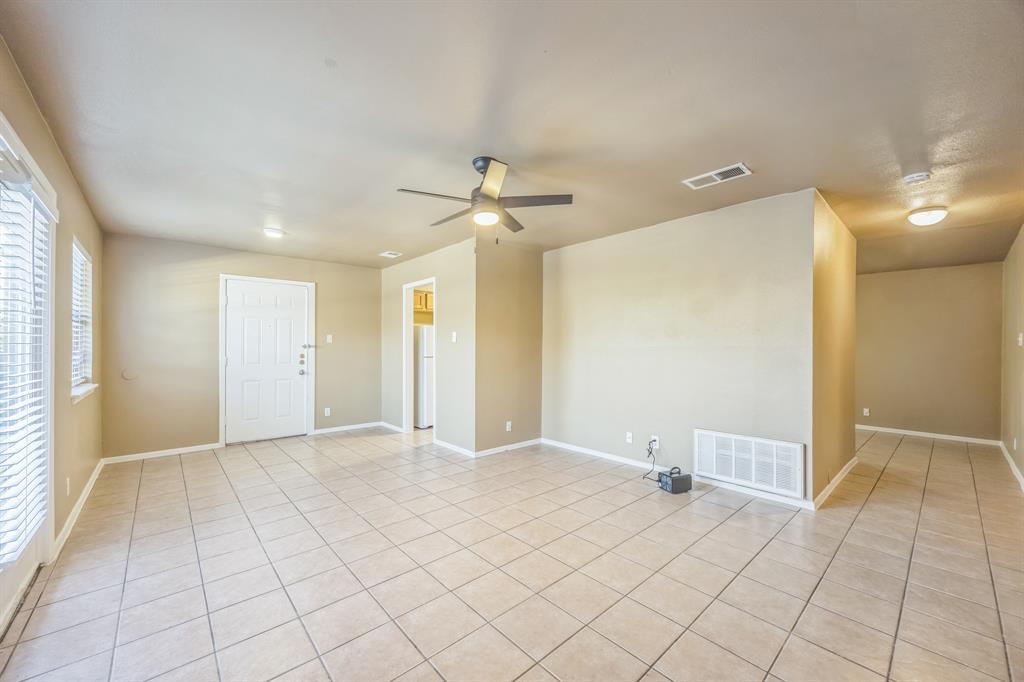 5725 Alsace Trl Property Photo 2