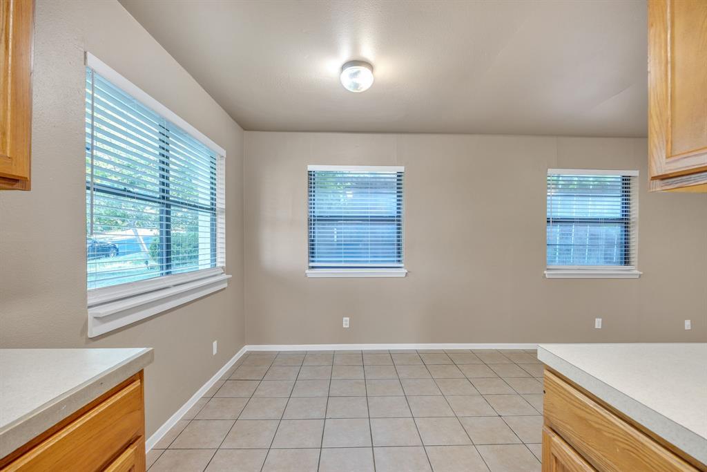 5725 Alsace Trl Property Photo 6