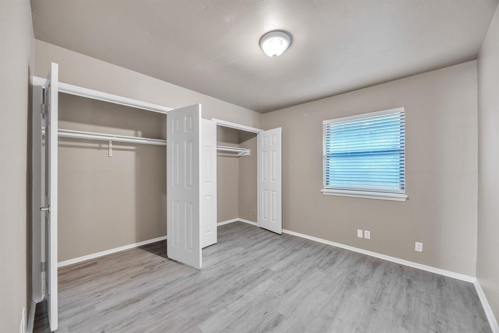 5725 Alsace Trl Property Photo 9