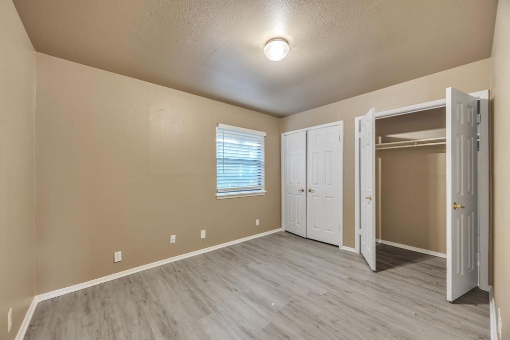5725 Alsace Trl Property Photo 11