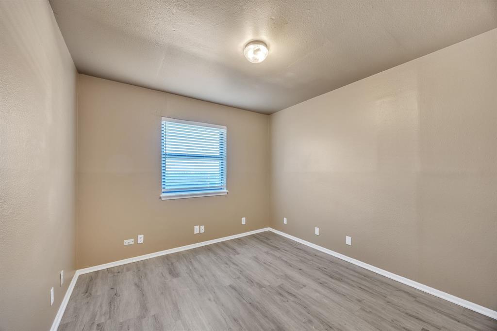 5725 Alsace Trl Property Photo 12