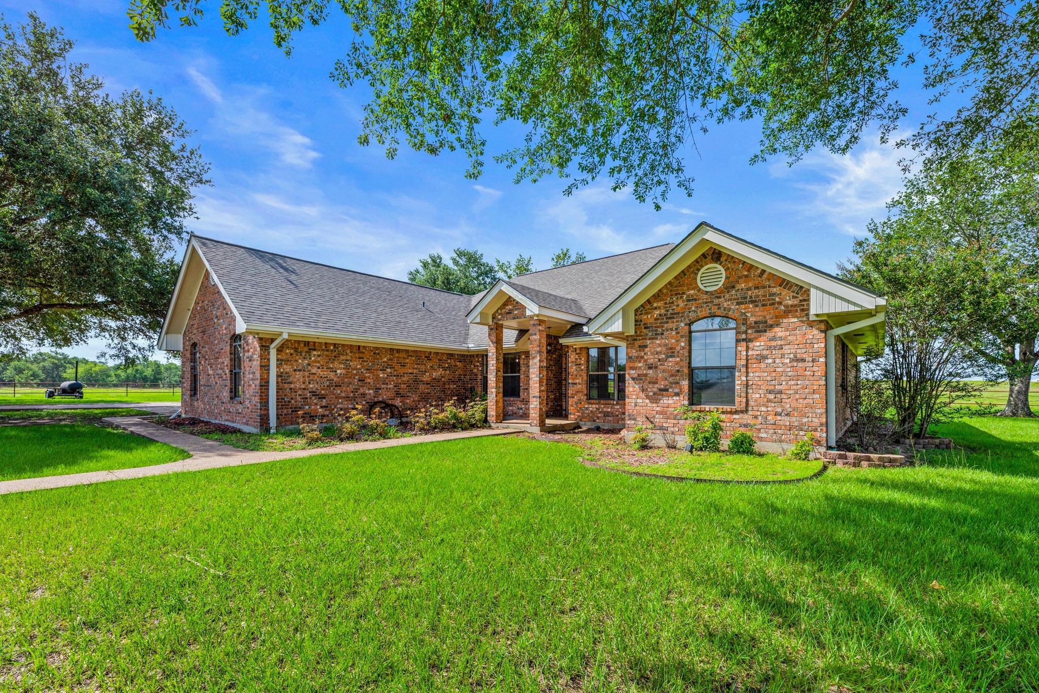 11077 County Road 440 None Property Photo 1