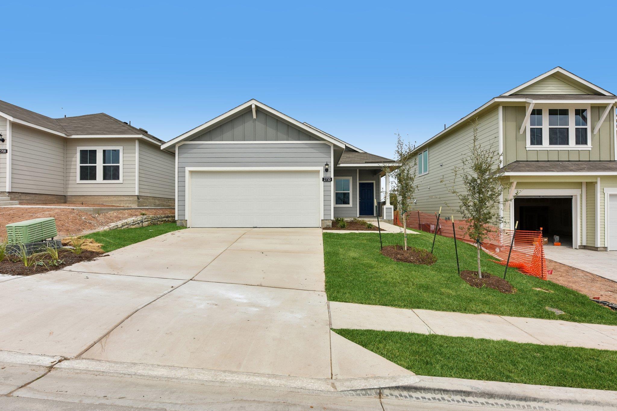 2710 Foss Rd Property Photo 1