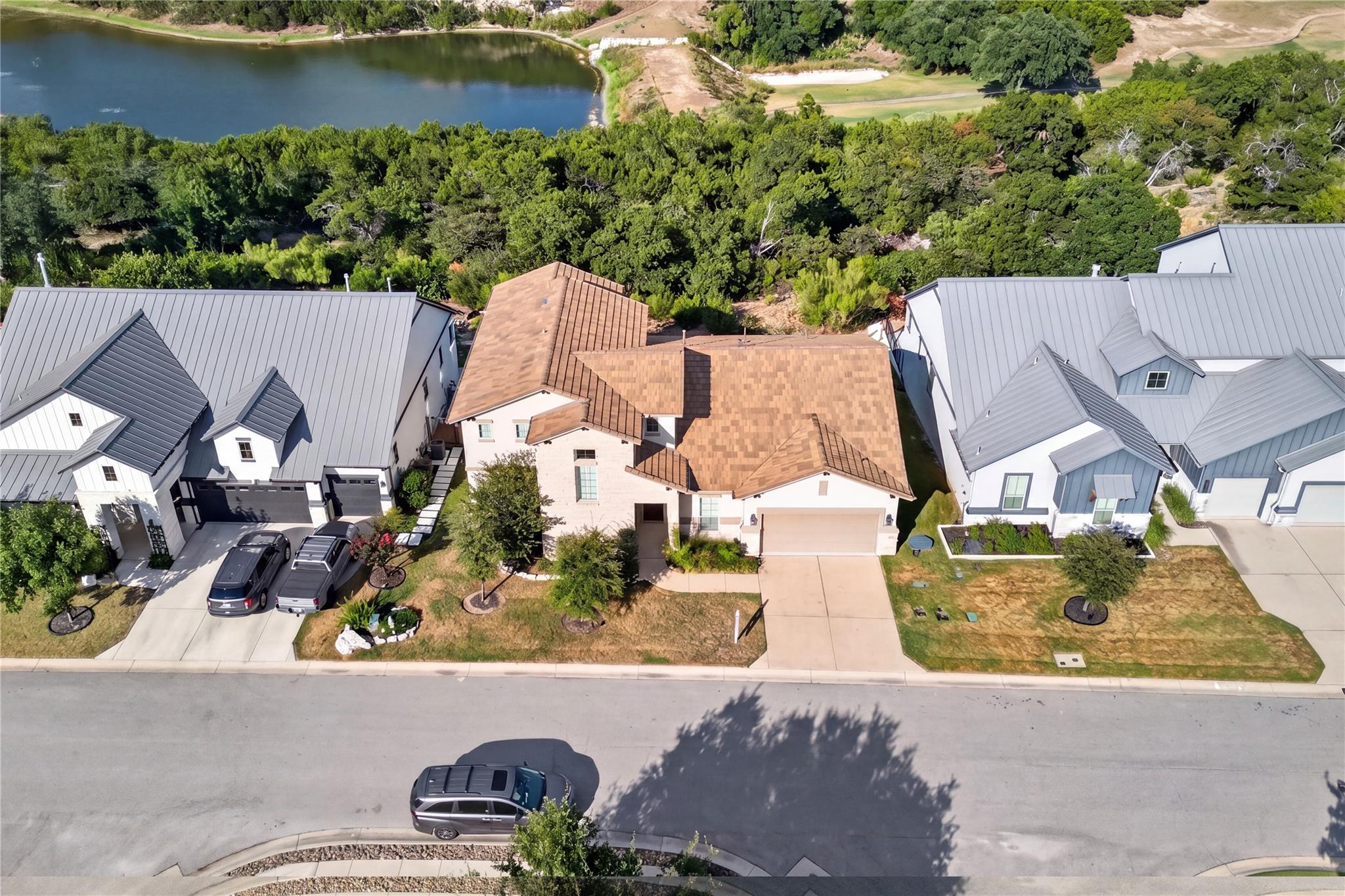 2000 Mazarro Dr Property Photo 6