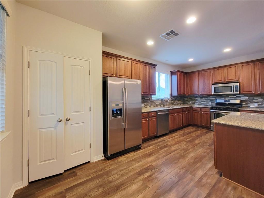 4601 Rolling Water Dr Property Photo 6
