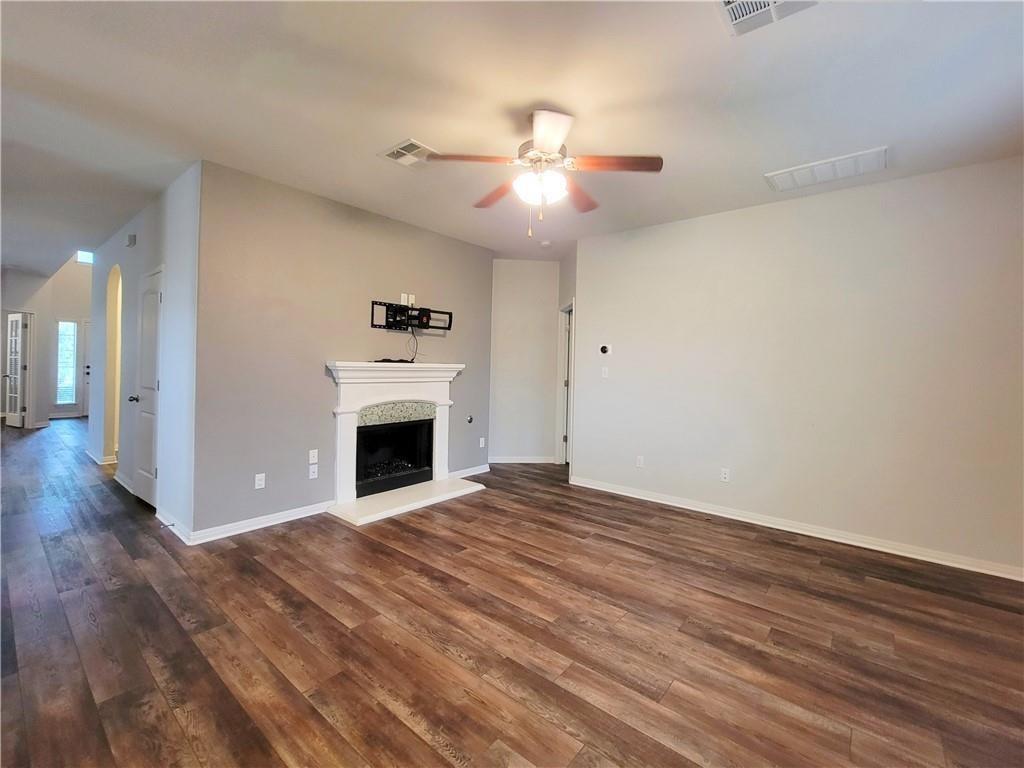 4601 Rolling Water Dr Property Photo 7