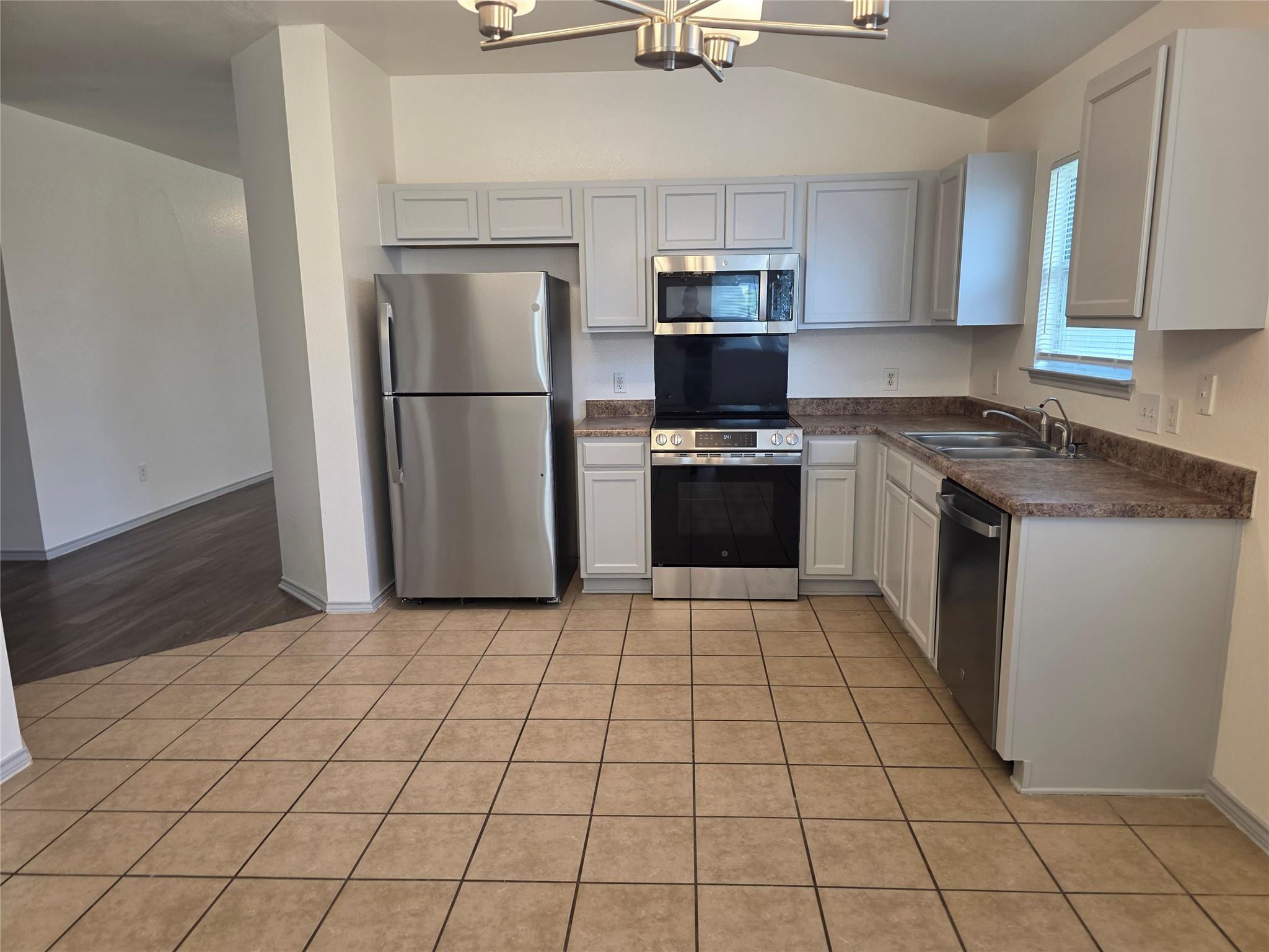 319 Riverwalk Dr Property Photo 10