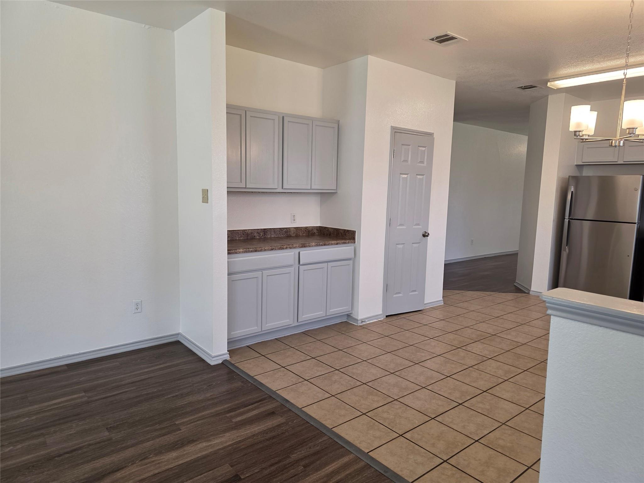 319 Riverwalk Dr Property Photo 11