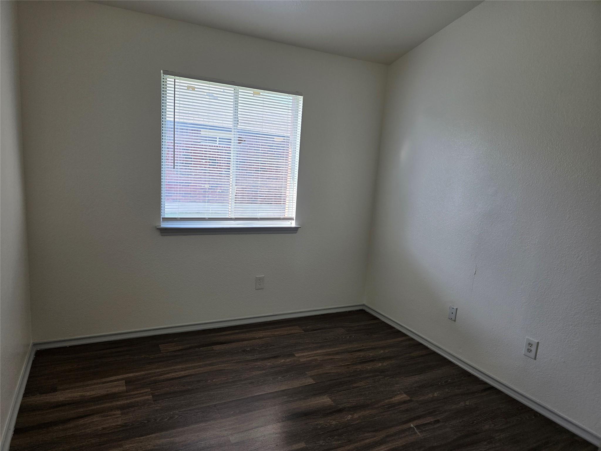 319 Riverwalk Dr Property Photo 13
