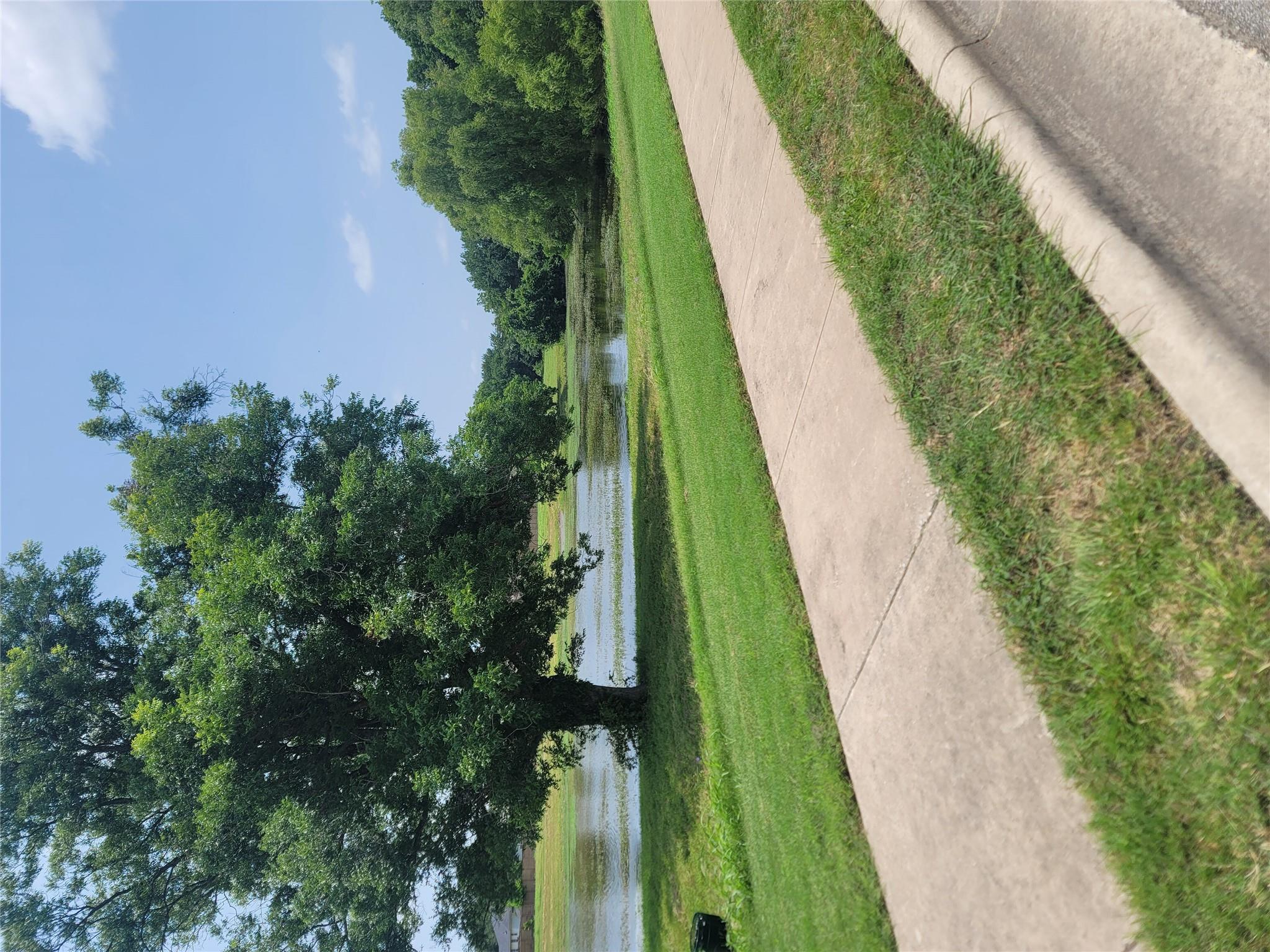 319 Riverwalk Dr Property Photo 28