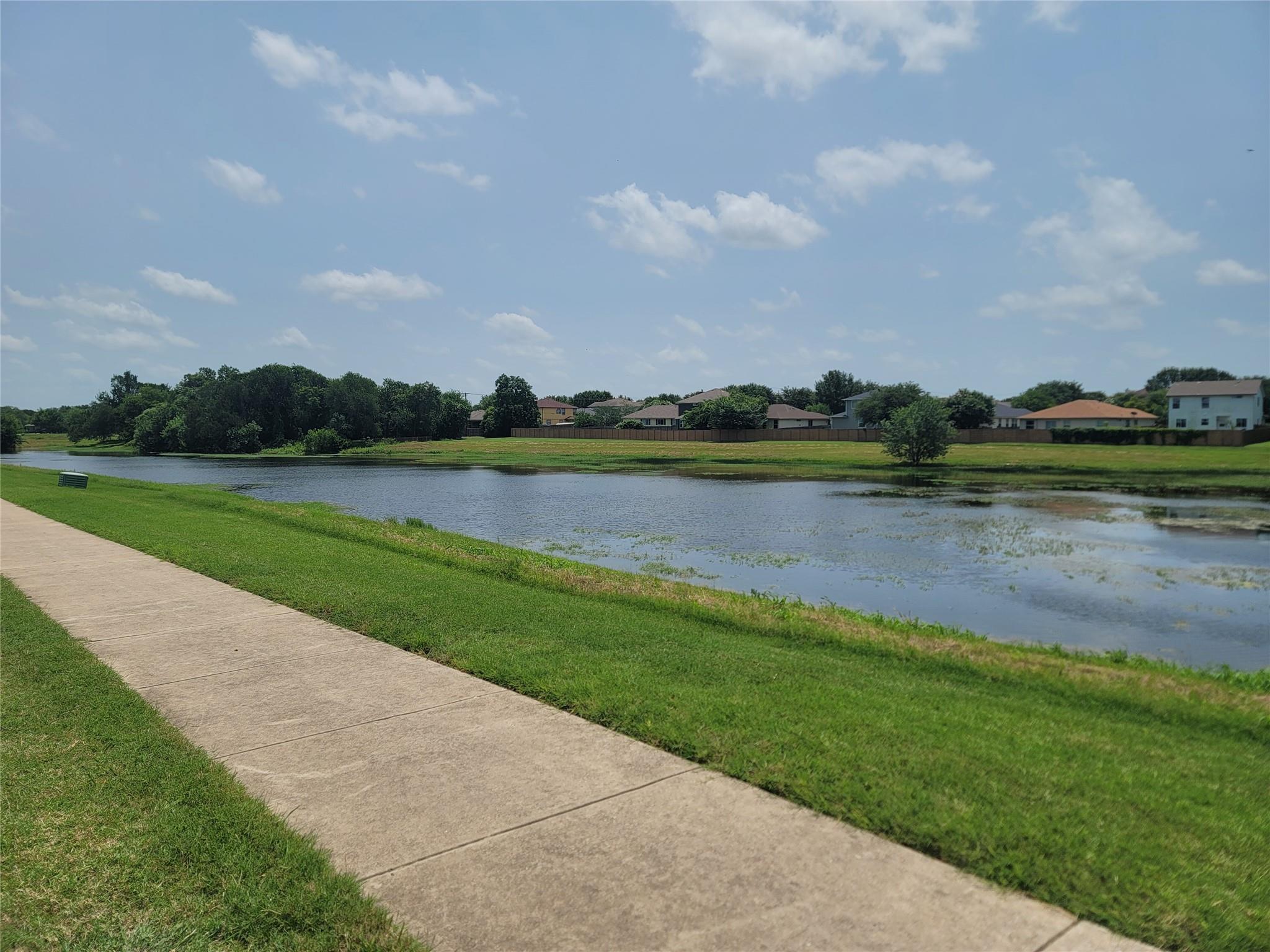 319 Riverwalk Dr Property Photo 29