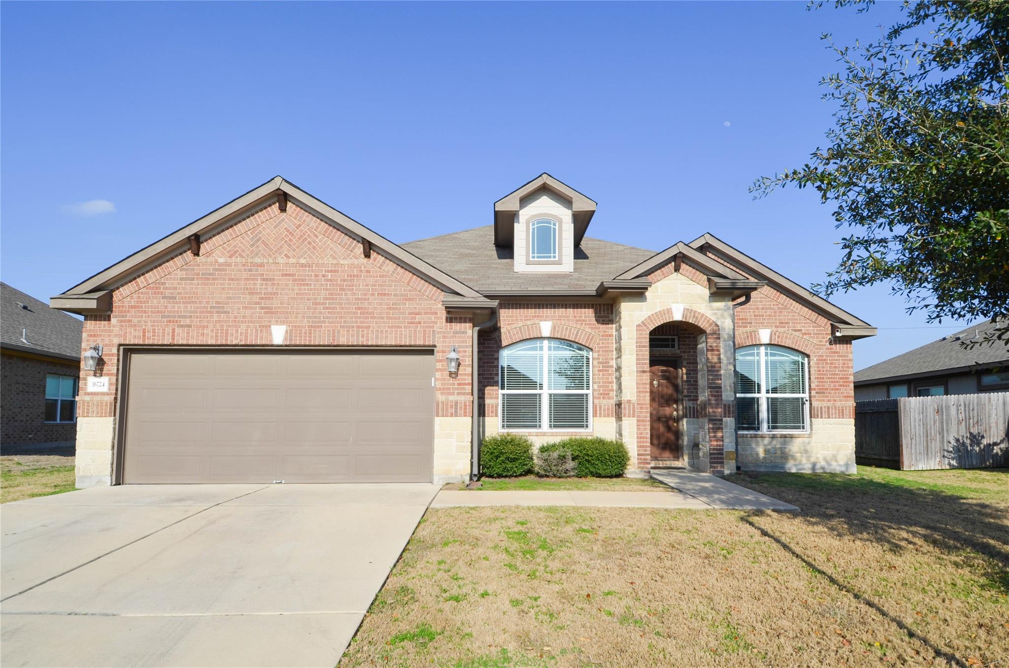 16724 Bridgefarmer Blvd Property Photo