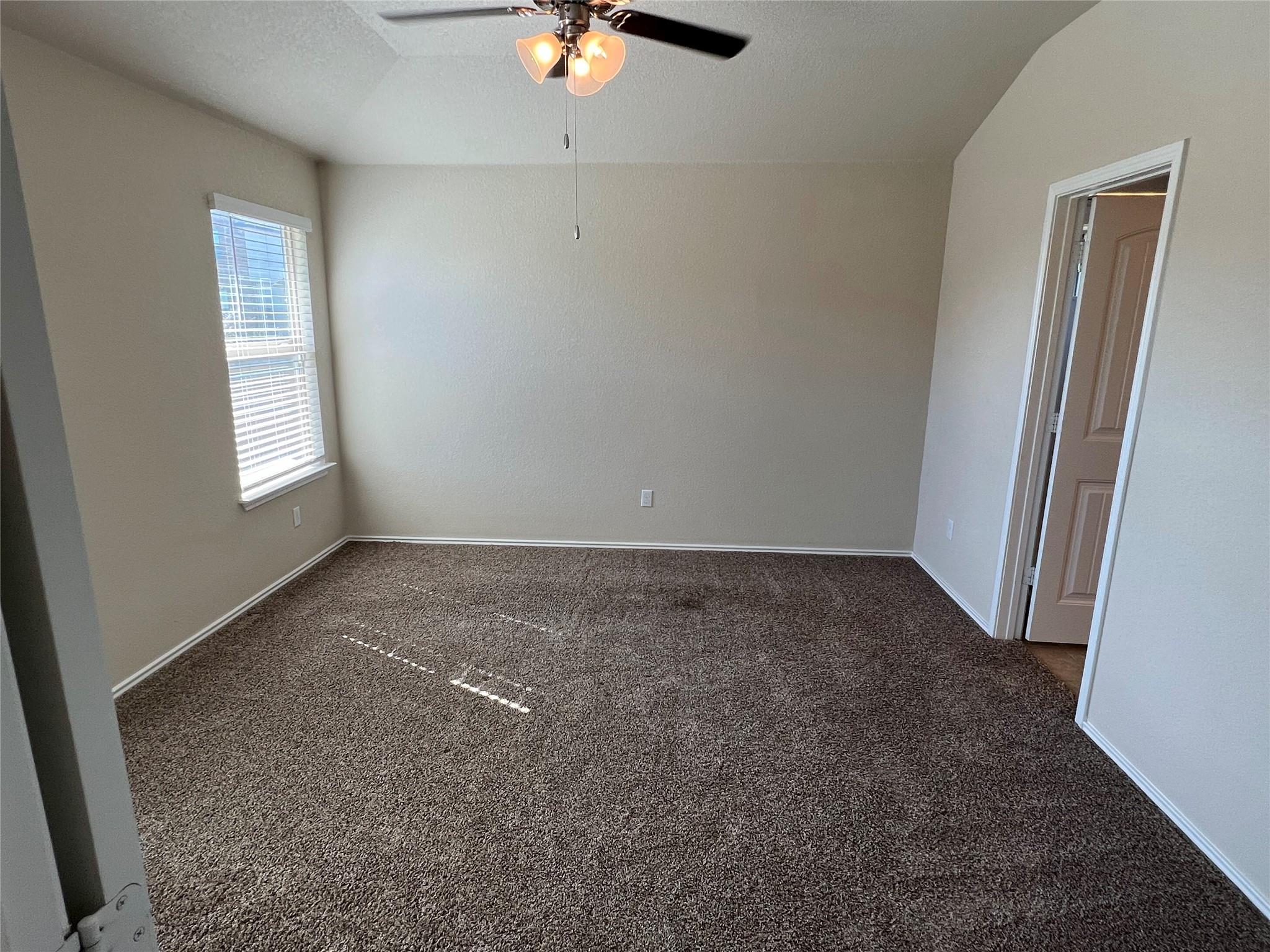 1140 Ibis Falls Loop Property Photo 8