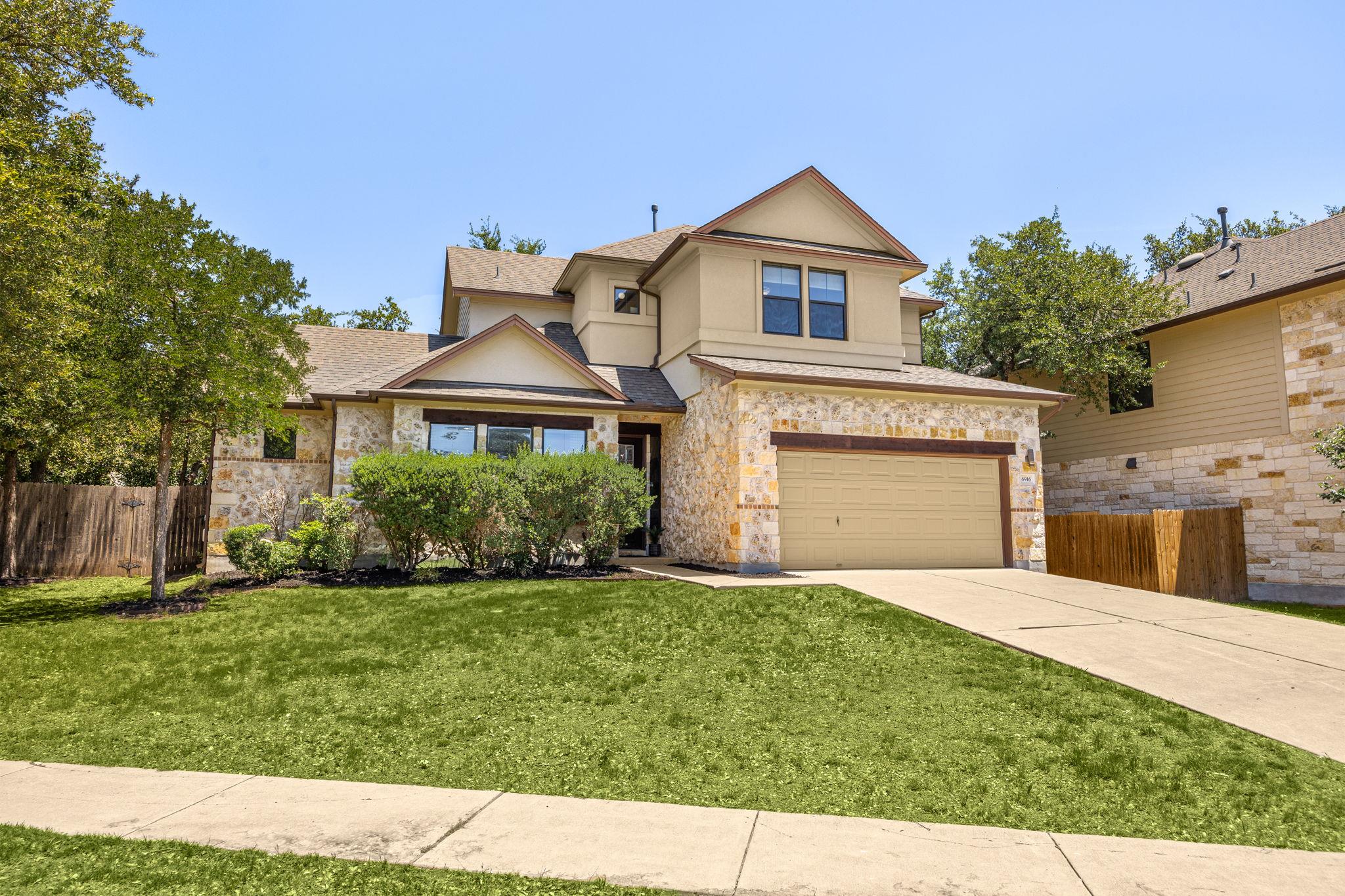 6916 Barstow Ct Property Photo 3