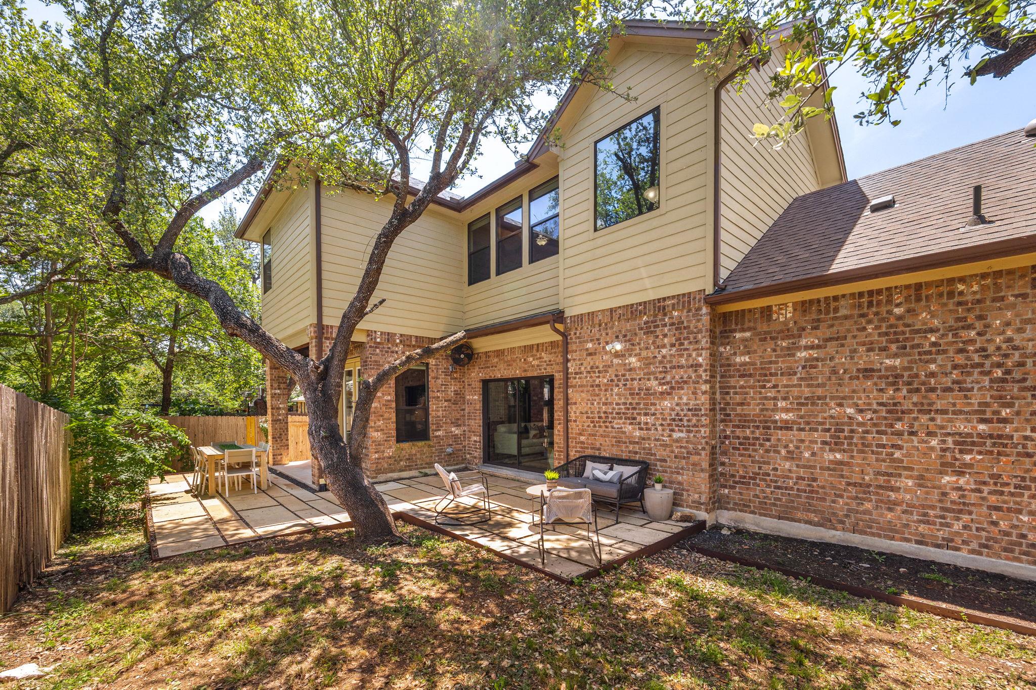 6916 Barstow Ct Property Photo 38