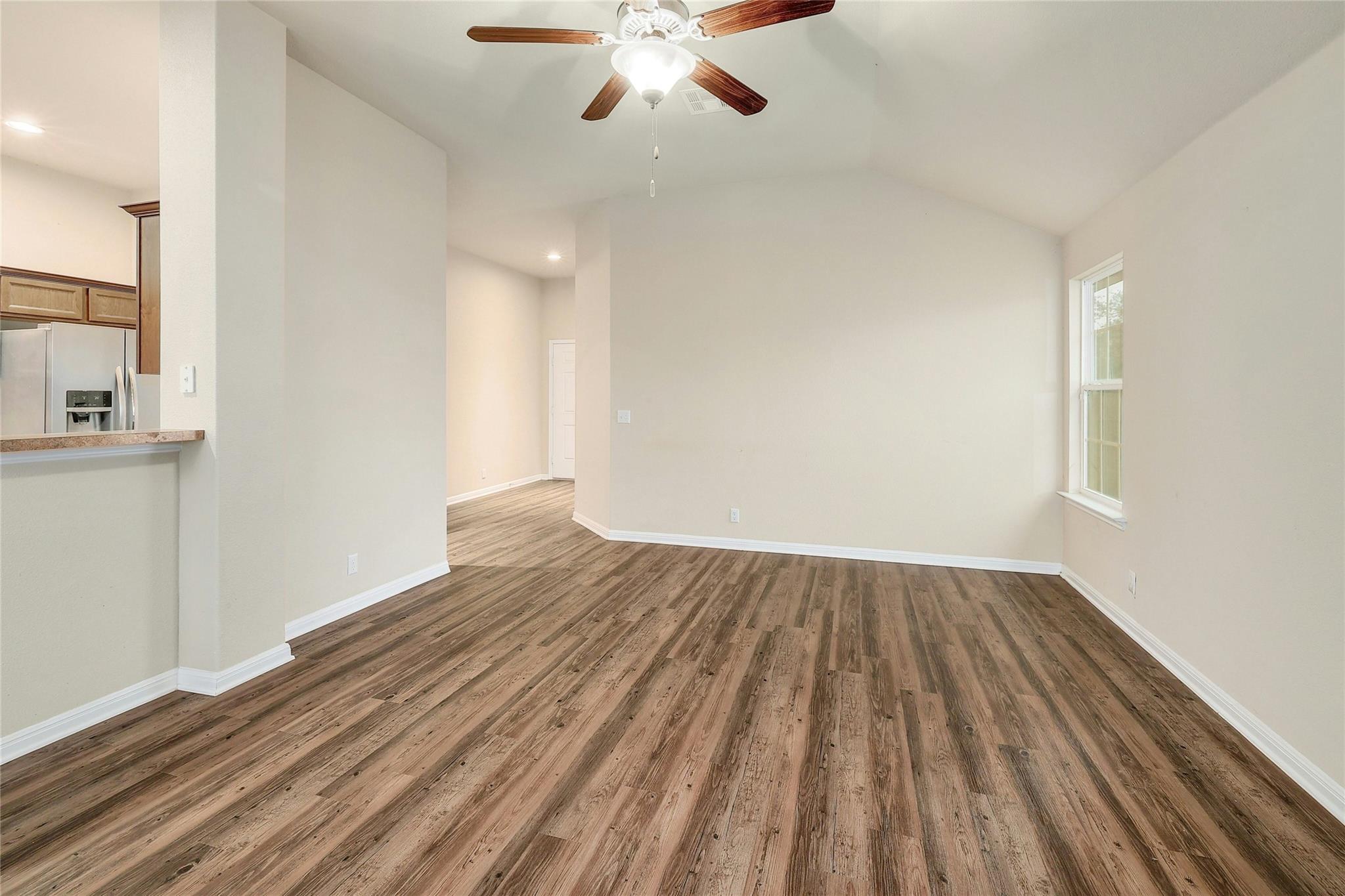 18825 Golden Eagle Way Property Photo 6